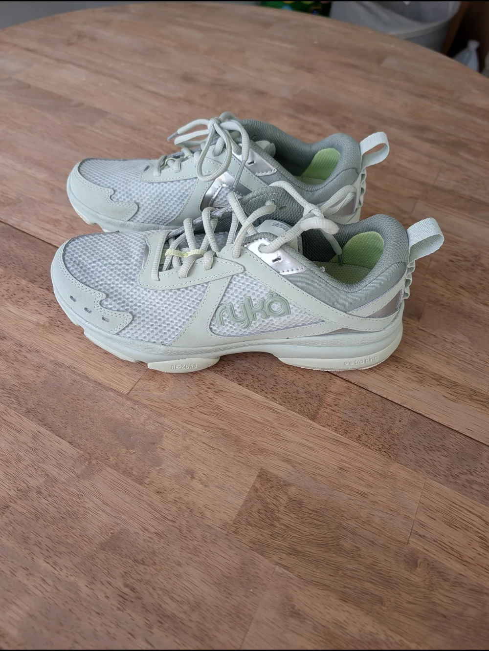 Ryka Mint Green Mesh and Synthetic Trainer Sneakers Size 8 Womens